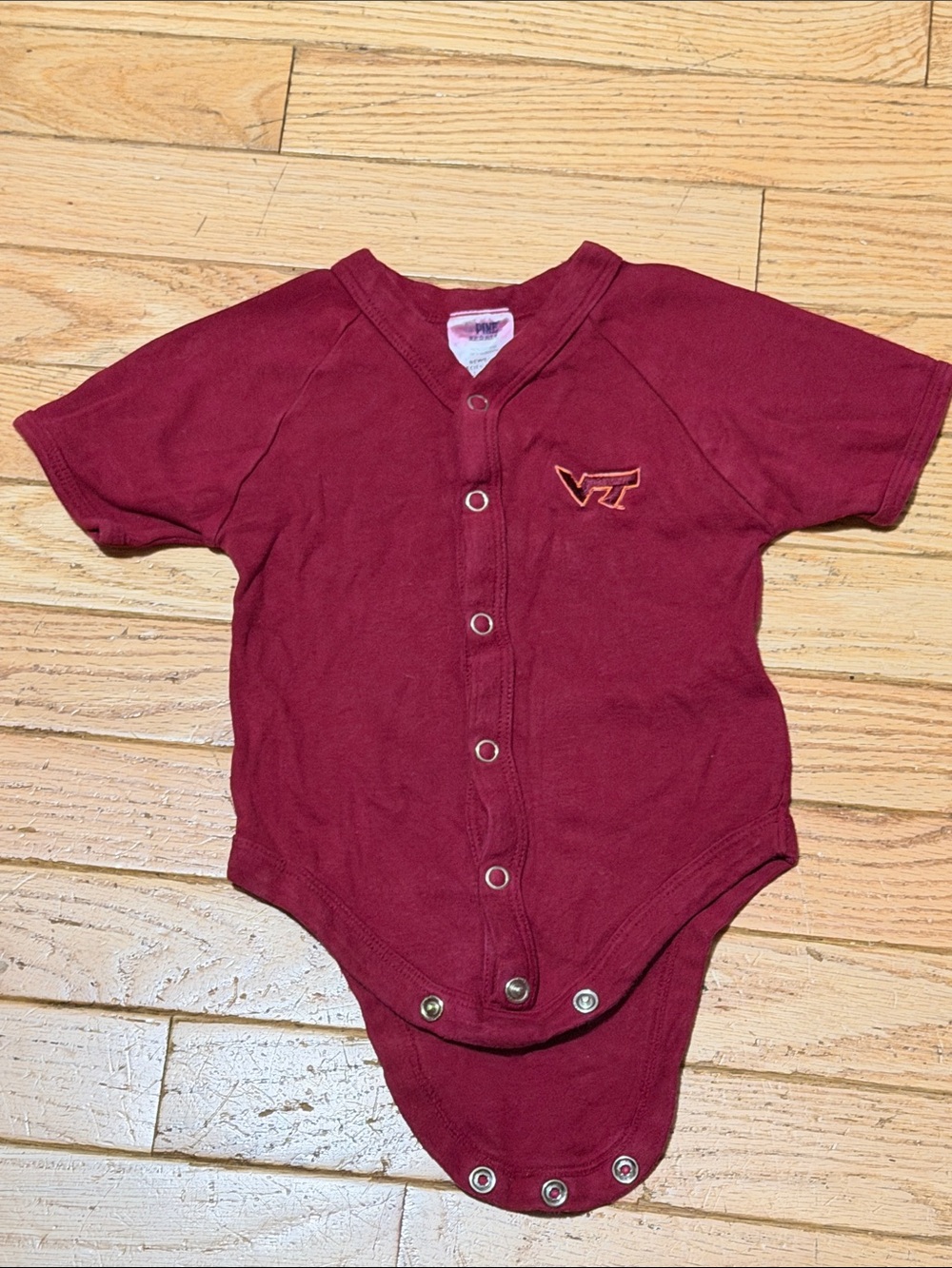Maroon VT Official Virginia Tech Logo Infant Snap-Front Onesie Sz NB (3-6mos).
